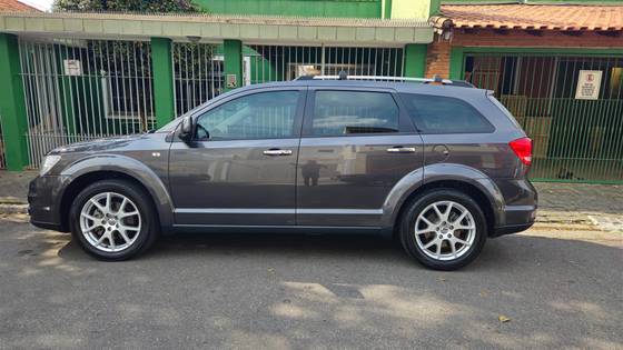 DODGE JOURNEY 3.6 RT V6 GASOLINA 4P AUTOMÁTICO